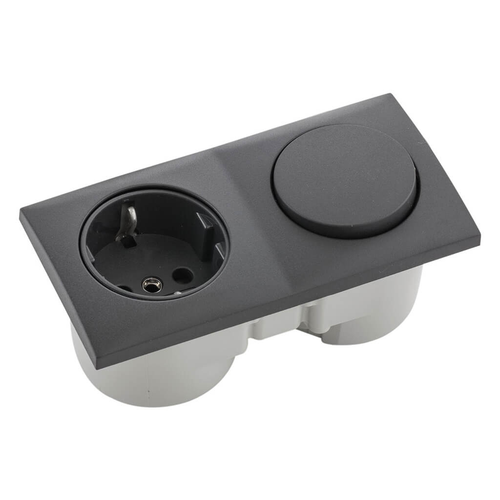 stopcontact en schakelaar camper